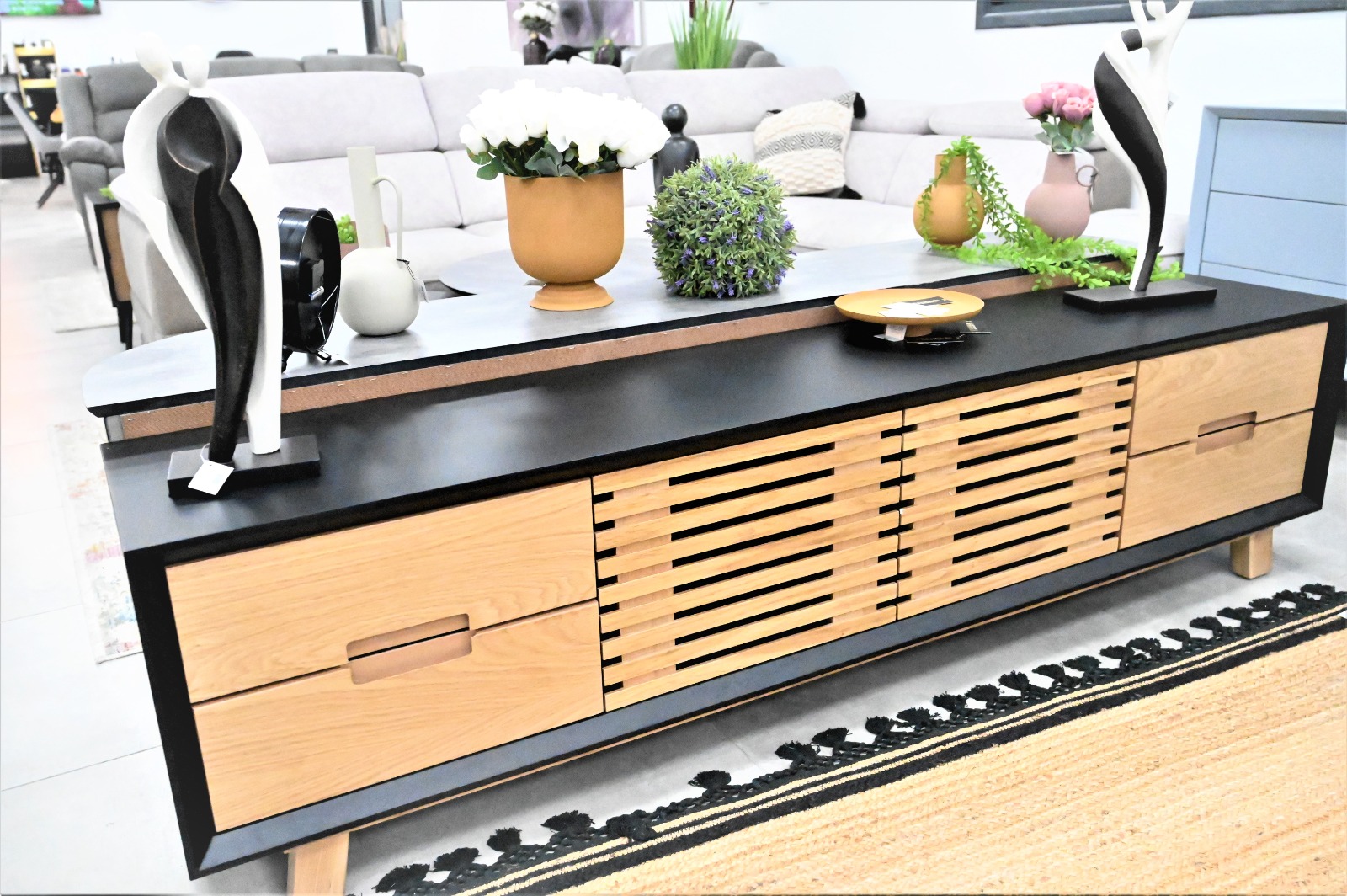 WhatsApp Image 2023-03-02 at 9.01.10 PM.jpeg